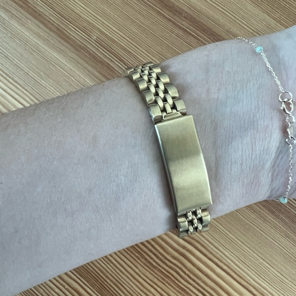 Gold Watch - Picture 5 of 5